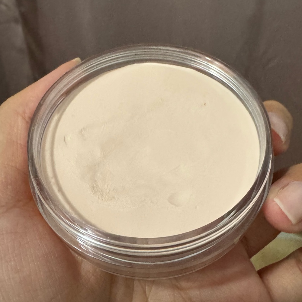 Elf Poreless putty primer - Picture 2 of 3